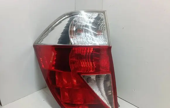 Honda FR-V Rear/tail lights