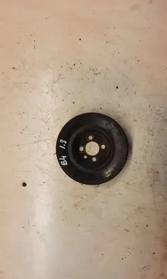 Audi 80 90 S2 B4 Power steering pump pulley 028105253A