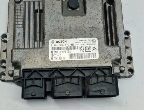 Peugeot 3008 I Engine control unit/module 9675495080 0261S06472 MEV1742