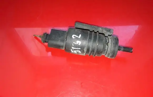 Mercedes-Benz C W203 Windscreen/windshield washer pump NOCODE