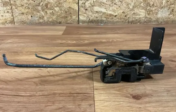 Hyundai Coupe Front door lock PPT30 C0UPE