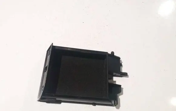 Volkswagen PASSAT B6 Glove box 