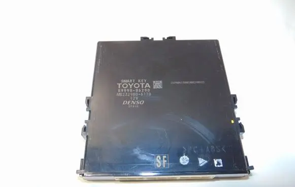 Toyota Camry VIII XV70 Keyless (KESSY) go control unit/module 8999006290