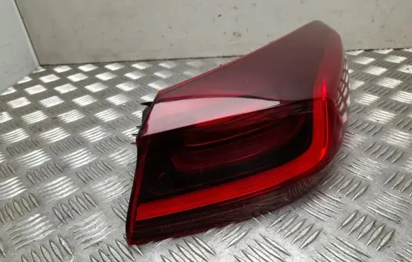 KIA Xceed Rear/tail lights 92402J7350