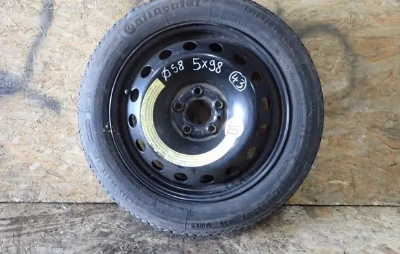 Alfa Romeo 156 R15 spare wheel