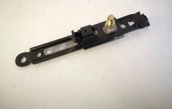 Toyota Corolla Verso AR10 Seat belt adjustment rail 