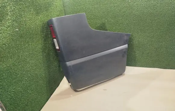 Renault Trafic III (X82) Rear bumper corner part panel trim 850162827R 850163658R