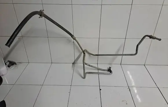 Volvo V70 Power steering hose/pipe/line