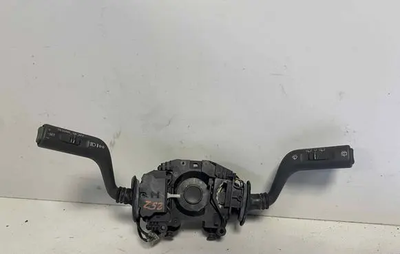 Volvo S40, V40 Wiper turn signal indicator stalk/switch 30618228