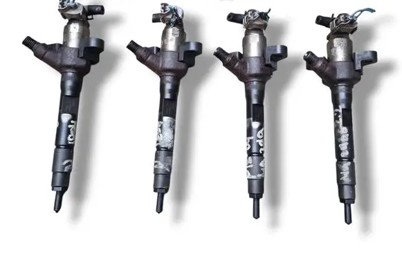 Mazda 6 Fuel injector R2AA13H50