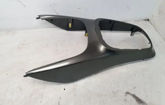 Toyota Yaris Center console 588210D070