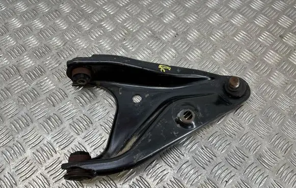 Dacia Sandero Front lower control arm/wishbone
