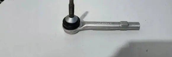 Tesla Model S Steering tie rod end 1027841-00-B