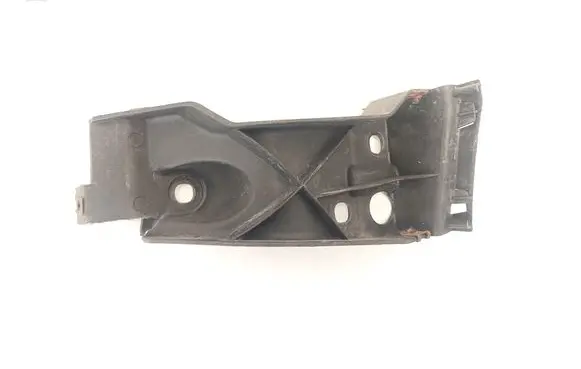 Audi A8 S8 D3 4E Fender mounting bracket 4E0853921C