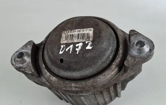 Mercedes-Benz GLK (X204) Engine mount bracket A2042401317 3618541