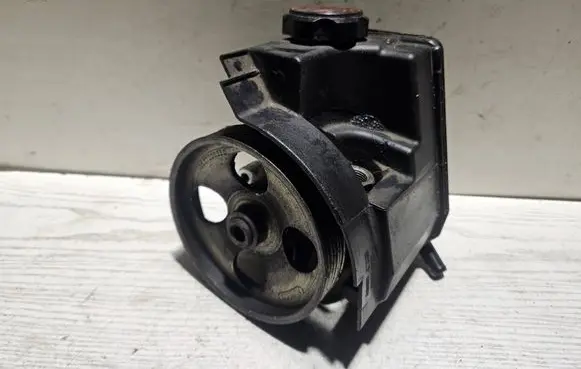 Peugeot 206 Power steering pump 9643691180 3502003