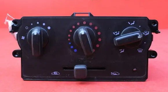 Nissan Micra Climate control unit 7040230732
