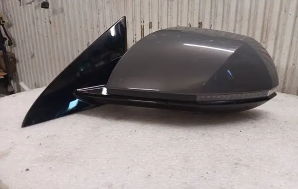 Hyundai Ioniq 5 Front door electric wing mirror E30410013