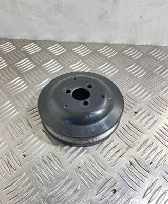 Volkswagen Touareg II Water pump pulley 06E121031C