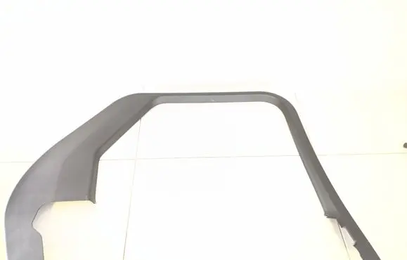 Land Rover Discovery 5 Rear door window/glass frame HY3225515AC