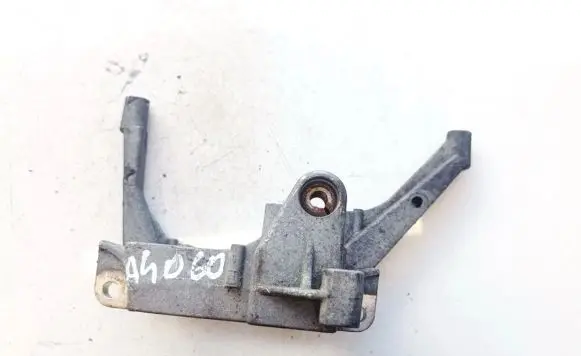 Volkswagen PASSAT B5 Engine mounting bracket 1592FP3