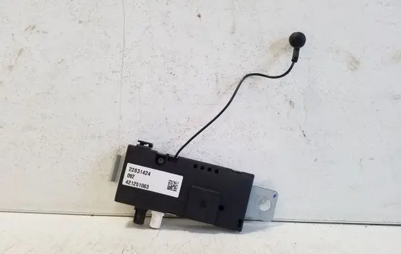 Opel Ampera Aerial antenna amplifier 22831424