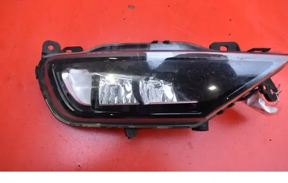 Volvo S90, V90 Front fog light 31395866