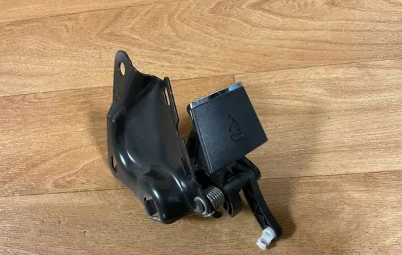 Mercedes-Benz E W212 Seat back rest control lever/handle A2129209200 190420110732 M0196