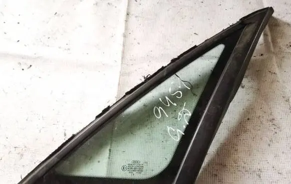 Audi A4 S4 B5 8D Rear side window as2