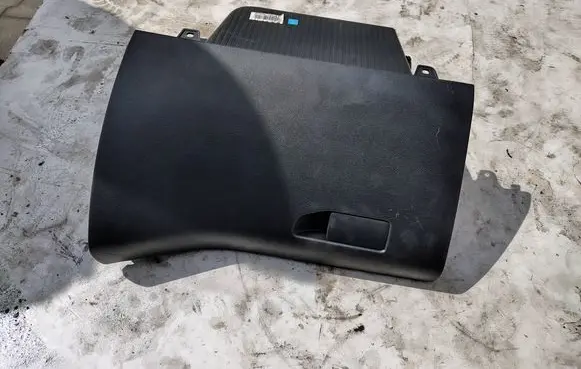 Peugeot 308 Glove box 9677995177