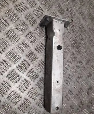 Audi A8 S8 D4 4H Front bumper mounting bracket 4H0806064E