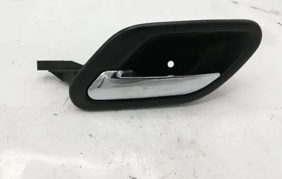 BMW 5 E39 Rear door interior handle 8226049