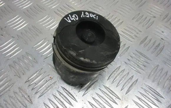 Volvo S40, V40 Piston 