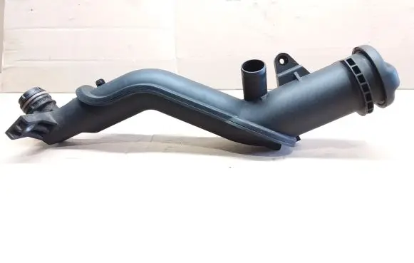 Citroen C4 Grand Picasso Oil fill pipe 9654733980