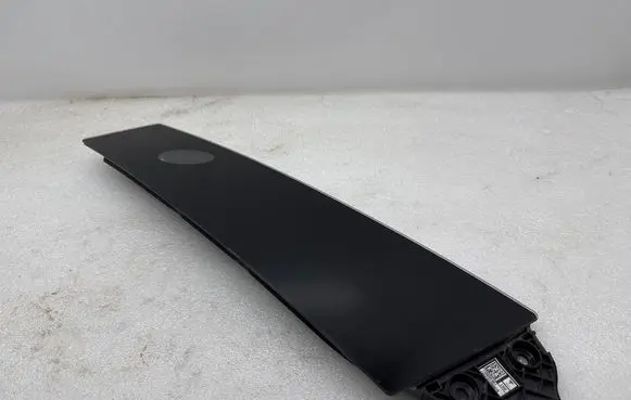 Tesla Model 3 (B) Pillar trim (exterior) 110044100E 110061900C 110925500I