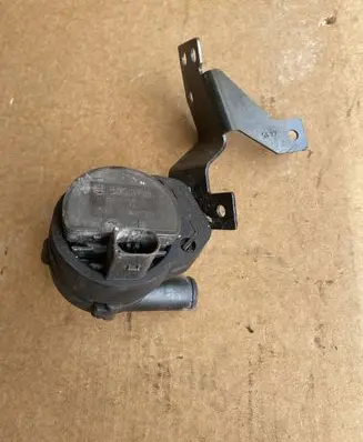 Mercedes-Benz GLC X253 C253 Electric auxiliary coolant/water pump A2118350028