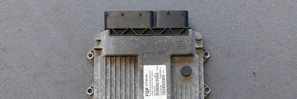 Fiat Doblo Engine control unit/module 51796244 7160008603