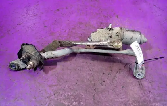 Toyota Yaris Front wiper linkage and motor 851100D190