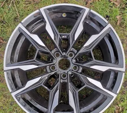 BMW i4 R19 alloy rim 8089227