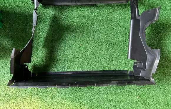 Alfa Romeo Tonale Intercooler air guide/duct channel