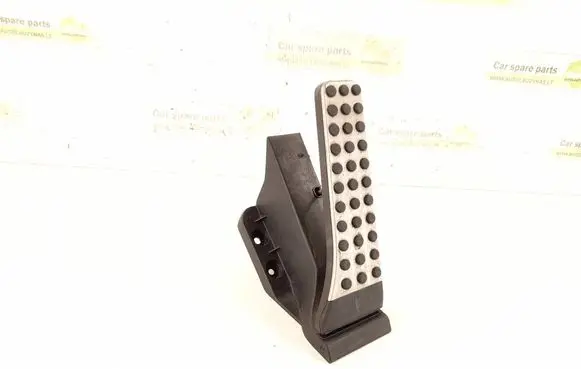 Mercedes-Benz SLK R172 Accelerator throttle pedal 2043000204 2223001100