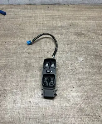 Mercedes-Benz C W203 Electric window control switch A2038218051 501810 0305023003