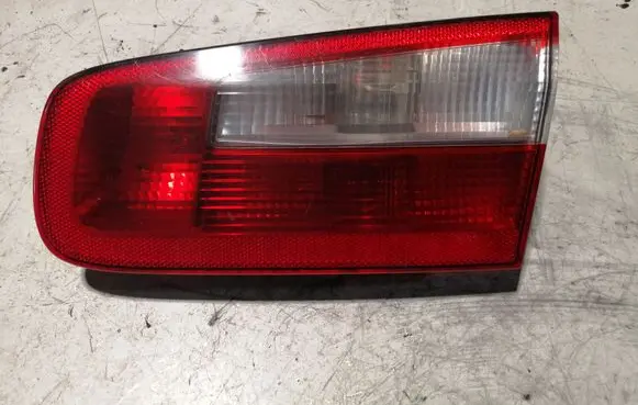Tailgate rear/tail lights