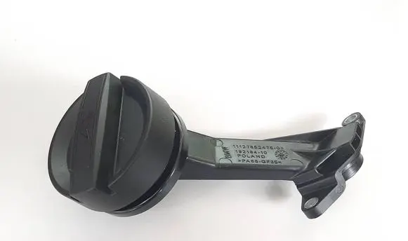 BMW M5 F90 Oil filler cap 7852476 11127852476