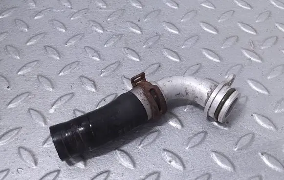 Audi A8 S8 D4 4H Engine coolant pipe/hose 079121081