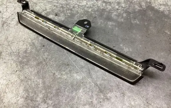 Volvo V70 Third/center stoplight 8658948
