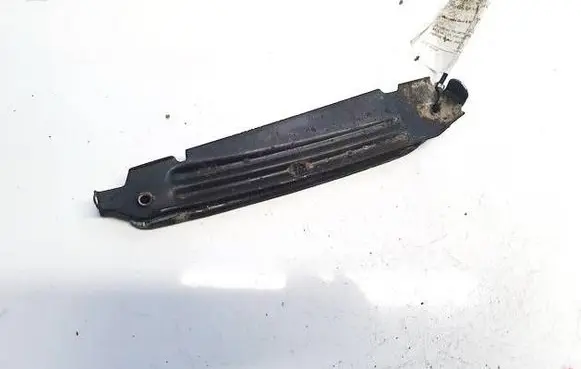 Mercedes-Benz B W245 Front bumper mounting bracket A1698850314