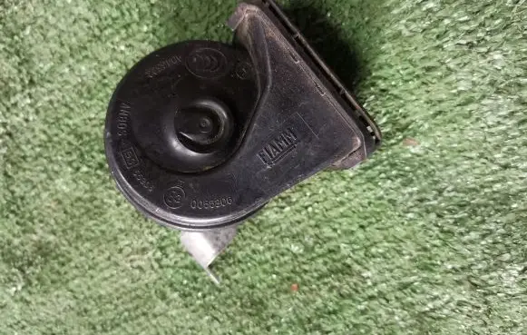 Mercedes-Benz Sprinter W906 Horn signal A9065400076