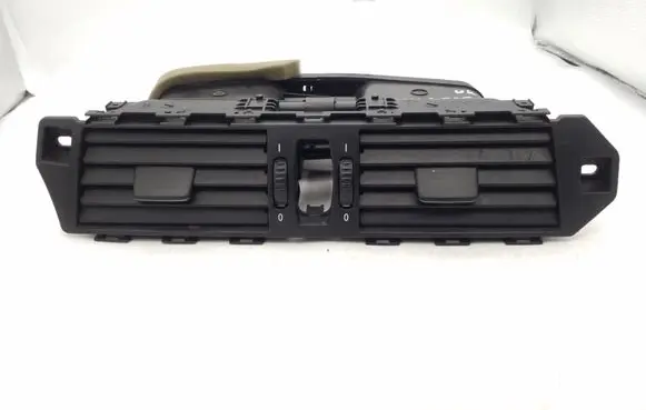BMW 5 E60 E61 Dash center air vent grill 6910734 7009275