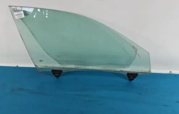 Audi A4 S4 B7 8E 8H Front door window glass four-door IMPRK1572152